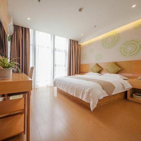 Greentree Inn Jiangsu Suzhou Gongyequan District Xinglong Street Express Hotel מראה חיצוני תמונה