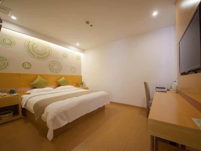 Greentree Inn Jiangsu Suzhou Gongyequan District Xinglong Street Express Hotel מראה חיצוני תמונה